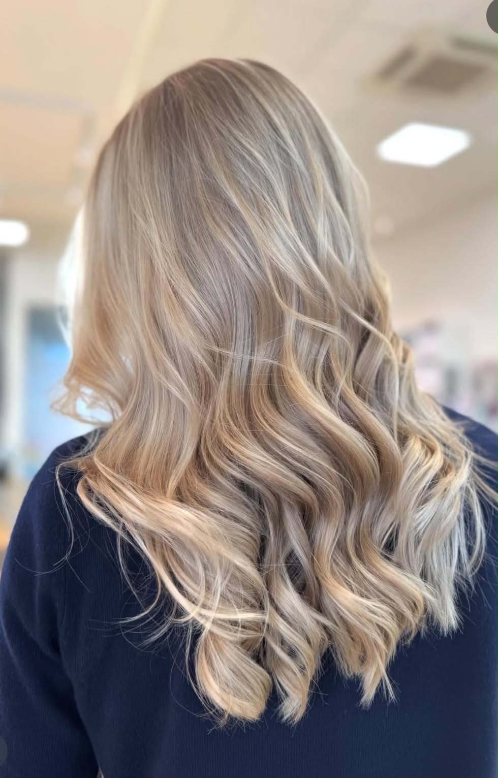 Efekt koloryzacji BERRYBLONDE w jasnym blondzie