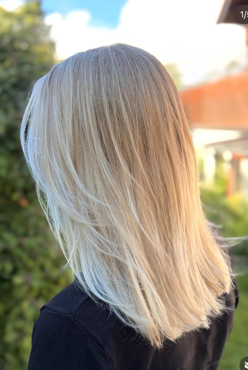 Jasny blond w naturalnym świetle
